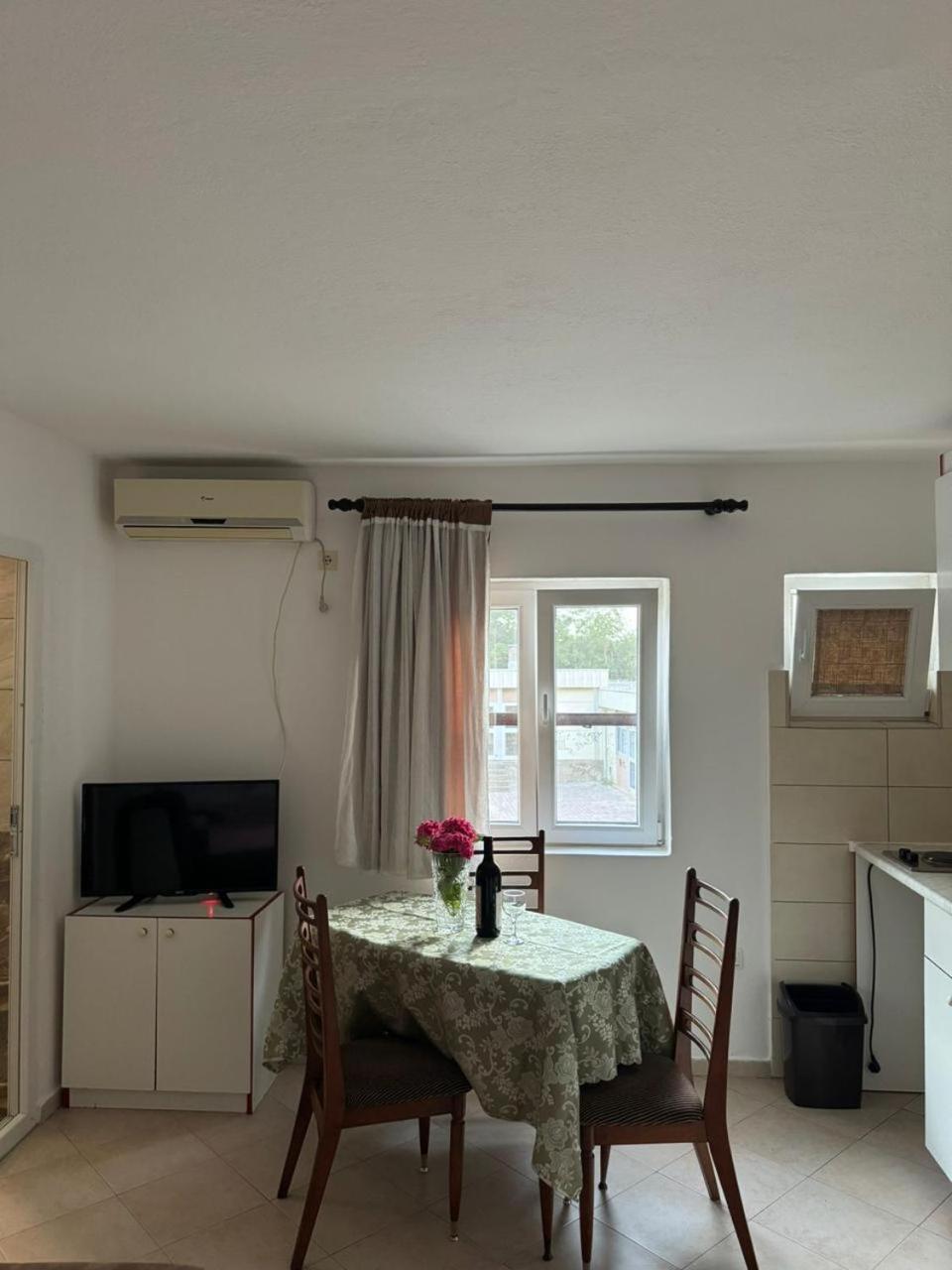 Apartmani Dada Котор Екстериор снимка