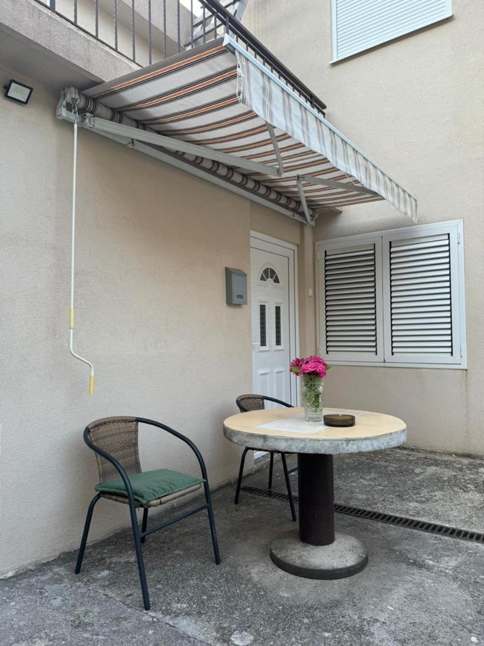 Apartmani Dada Котор Екстериор снимка